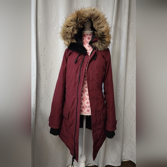 EUC Aritzia TNA Bankcroft Parka (M) - Picture 1 of 6